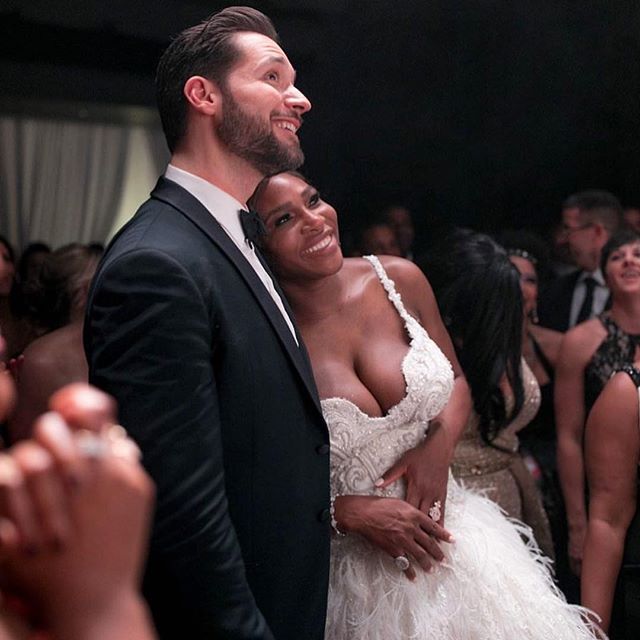 One year ago today, we had the pleasure of being a part of this beautiful wedding ✨ Congratulations to @serenawilliams and @alexisohanian - to many more!