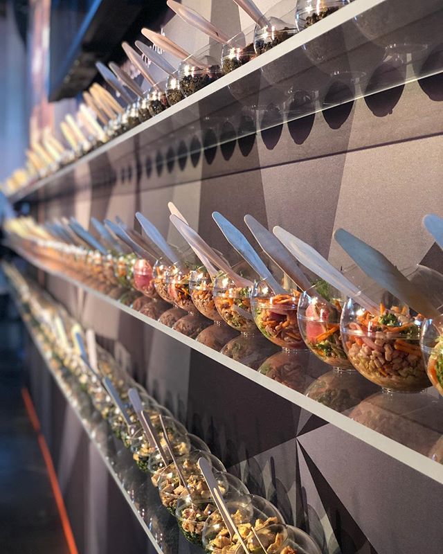 Taking salad bowls to a wall other level 